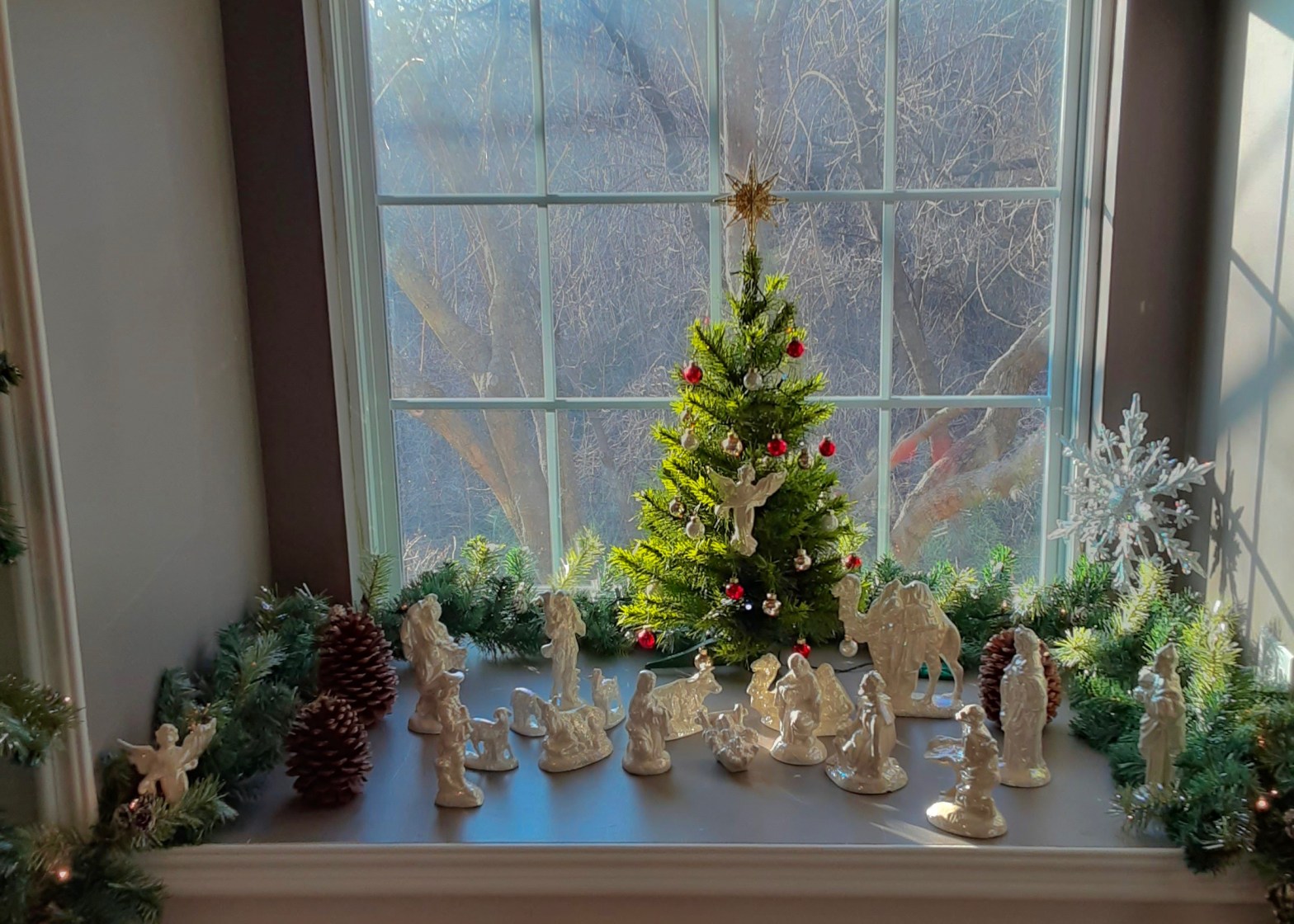 Manger Scene O Little Town of Bethlehem